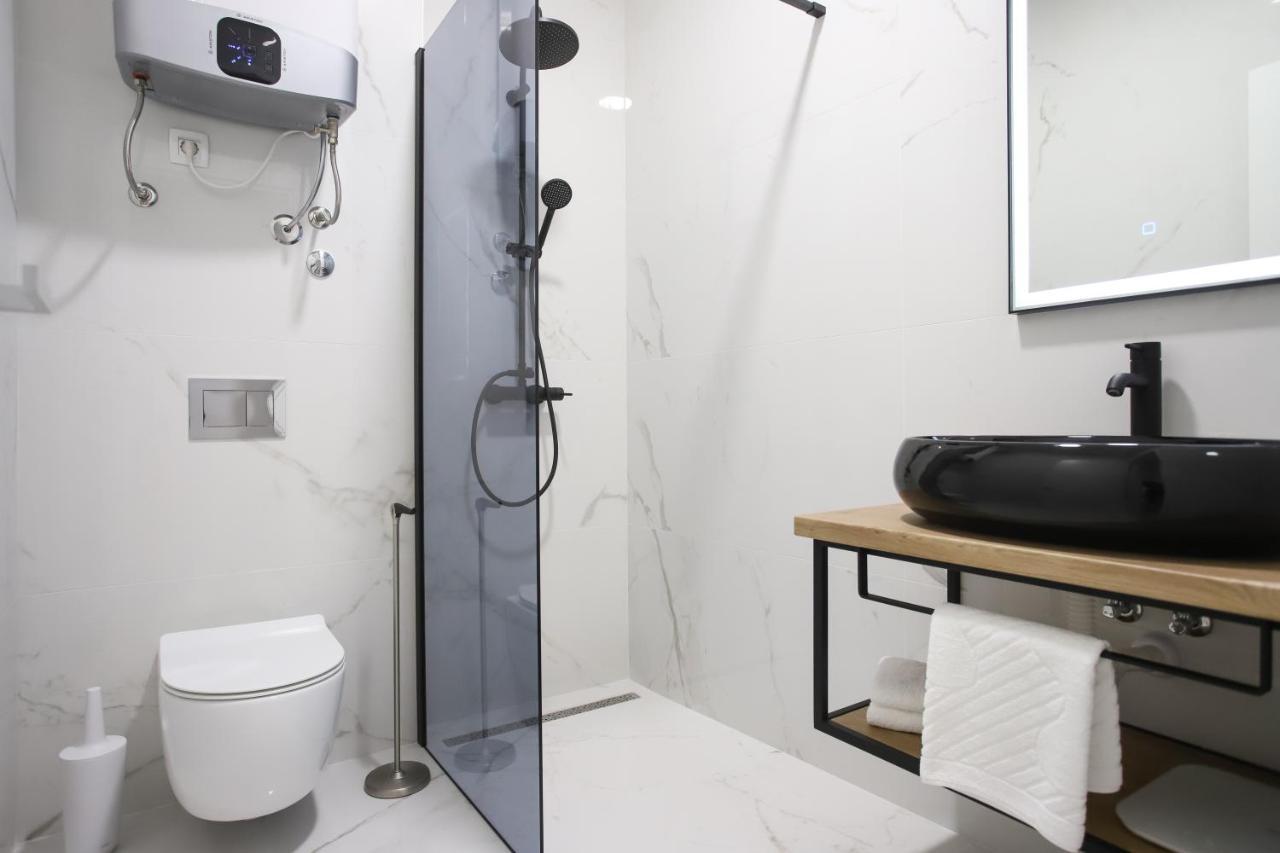 New&Luxury Apartment With An Outstanding View - Bombii Blue Dubrovnik Eksteriør billede
